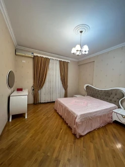 Satılır yeni tikili 4 otaqlı 114 m², Azadlıq prospekti m.-17 Satılır yeni tikili 4 otaqlı 114 m², Azadlıq prospekti m.-17