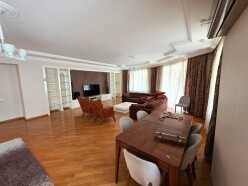 İcarə yeni tikili 5 otaqlı 265 m²,  Nəsimi