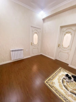 Satılır yeni tikili 2 otaqlı 71 m², Qara Qarayev m.-12