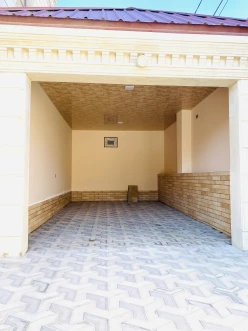 Satılır ev/villa 6 otaqlı 500 m², Qax-8