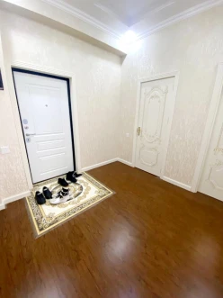 Satılır yeni tikili 2 otaqlı 71 m², Qara Qarayev m.-9