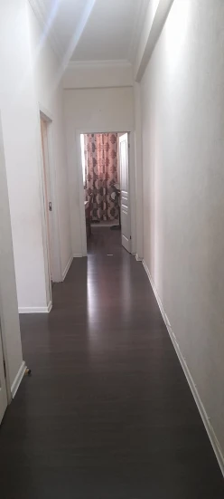 Satılır yeni tikili 2 otaqlı 60 m², İnşaatçılar m.-4