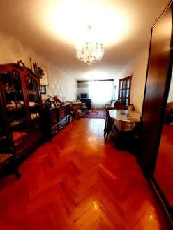 Satılır köhnə tikili 3 otaqlı 83 m², 28 May m.-3