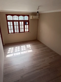 Satılır köhnə tikili 3 otaqlı 60 m², Binə q.-2