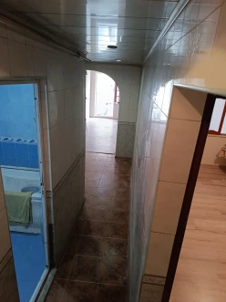 Satılır köhnə tikili 3 otaqlı 60 m², Binə q.-16