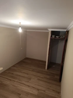 Satılır köhnə tikili 3 otaqlı 60 m², Binə q.-17