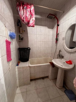 Satılır köhnə tikili 3 otaqlı 58 m²,  Dərnəgül m.-6