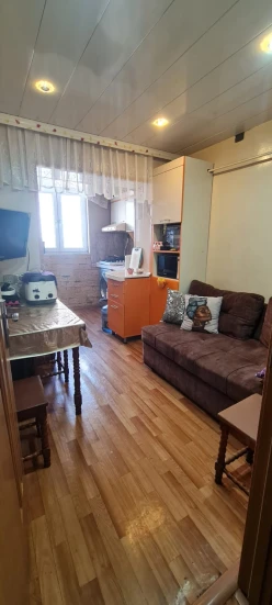 Satılır köhnə tikili 3 otaqlı 49.9 m², Elmlər Akademiyası m.-5