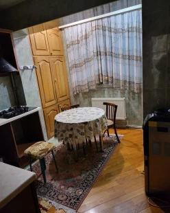 İcarə köhnə tikili 2 otaqlı 65 m², Azadlıq prospekti m.-2