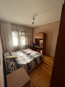 Satılır köhnə tikili 3 otaqlı 75 m², İnşaatçılar m.-5