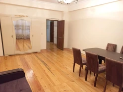 İcarə yeni tikili 2 otaqlı 90 m², İnşaatçılar m.-4