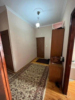 Satılır köhnə tikili 3 otaqlı 75 m², İnşaatçılar m.-7