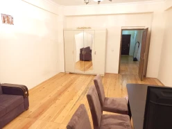 İcarə yeni tikili 2 otaqlı 90 m², İnşaatçılar m.-5