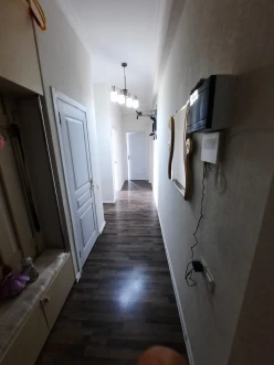 Satılır yeni tikili 2 otaqlı 65 m², İnşaatçılar m.-7