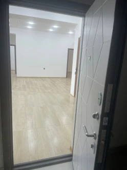 İcarə ofis 6 otaqlı 240 m², Nəriman Nərimanov m.-11