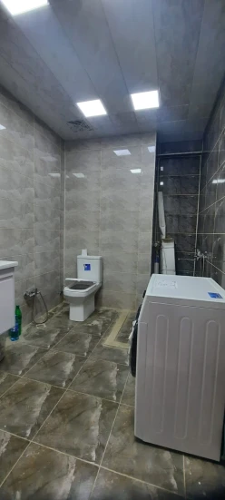 İcarə yeni tikili 2 otaqlı 100 m², İnşaatçılar m.-13