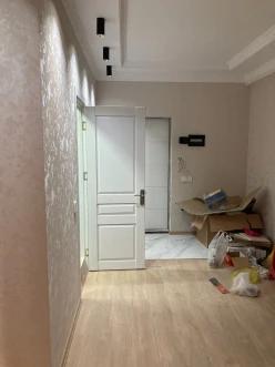 İcarə yeni tikili 2 otaqlı 100 m², İnşaatçılar m.-18