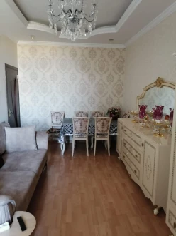 Satılır yeni tikili 2 otaqlı 47.7 m², 8-ci kilometr q.-15