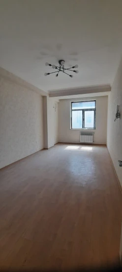 İcarə yeni tikili 2 otaqlı 100 m², İnşaatçılar m.-5