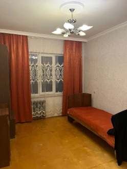 İcarə köhnə tikili 3 otaqlı 85 m², İnşaatçılar m.