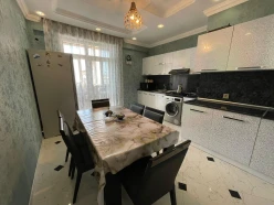 Satılır yeni tikili 3 otaqlı 147 m², İnşaatçılar m.-23