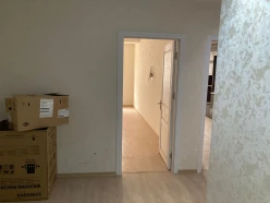 İcarə yeni tikili 2 otaqlı 100 m², İnşaatçılar m.-14