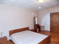 İcarə köhnə tikili 3 otaqlı 80 m², Səbail r.-3