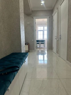 Satılır yeni tikili 3 otaqlı 113 m², İnşaatçılar m.-8