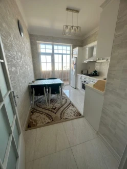 Satılır yeni tikili 3 otaqlı 113 m², İnşaatçılar m.-5