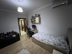 Satılır köhnə tikili 4 otaqlı 110 m², İnşaatçılar m.-13