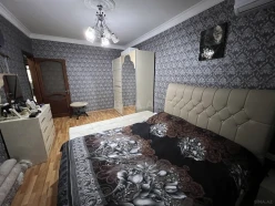 Satılır köhnə tikili 4 otaqlı 110 m², İnşaatçılar m.-6