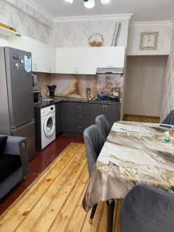 Satılır yeni tikili 3 otaqlı 75 m²,  İnşaatçılar m.-4