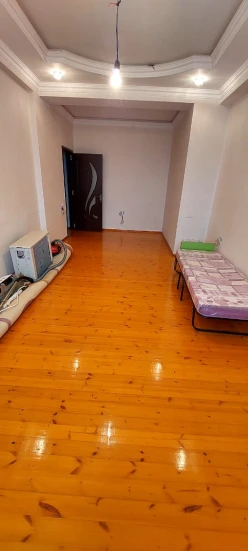 Satılır yeni tikili 2 otaqlı 82 m²,  İnşaatçılar m.-6