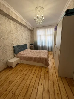 Satılır yeni tikili 3 otaqlı 75 m²,  İnşaatçılar m.-3