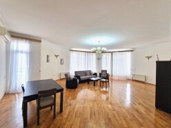Satılır yeni tikili 4 otaqlı 220 m²,  Nəsimi-7