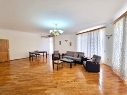 Satılır yeni tikili 4 otaqlı 220 m²,  Nəsimi-5