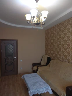 İcarə yeni tikili 3 otaqlı 80 m², İnşaatçılar m.-8