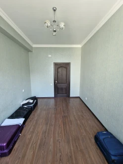 Satılır yeni tikili 3 otaqlı 75 m², İnşaatçılar m.-15