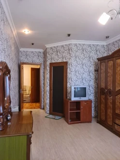 İcarə yeni tikili 3 otaqlı 100 m², 20 yanvar m.-6