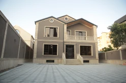 Satılır ev/villa 6 otaqlı 375 m², Bakıxanov q.-2