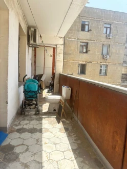 Satılır köhnə tikili 3 otaqlı 95 m², Gənclik m.-14