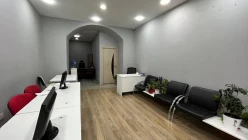 İcarə ofis 1 otaqlı 50 m², 28 May m.