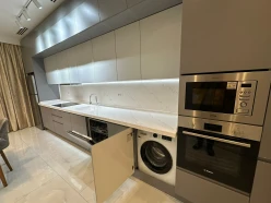 İcarə yeni tikili 3 otaqlı 101 m²,  Şah İsmayıl Xətai m.-12