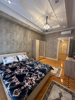 İcarə yeni tikili 3 otaqlı 145 m²,  Şah İsmayıl Xətai m.-4