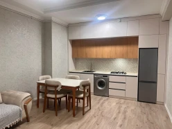 İcarə yeni tikili 3 otaqlı 99 m²,  Sumqayıt-4