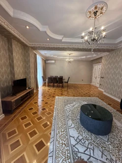 İcarə yeni tikili 3 otaqlı 145 m²,  Şah İsmayıl Xətai m.-3