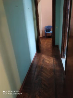 Satılır köhnə tikili 3 otaqlı 93.3 m², 28 May m.-4