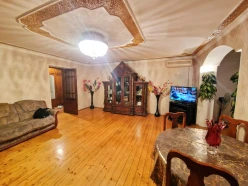 İcarə köhnə tikili 4 otaqlı 100 m²,  İnşaatçılar m.