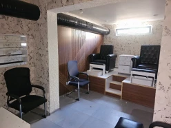 Satılır obyekt 120 m²,  Elmlər Akademiyası m.-8