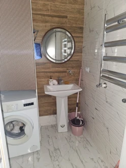 Satılır obyekt 120 m²,  Elmlər Akademiyası m.-12